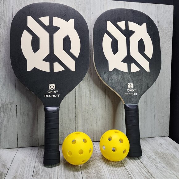 Onix Recruit Pickleball 2 Paddles 2 Balls and Bag Starter Set Christmas Gift - Picture 5 of 7